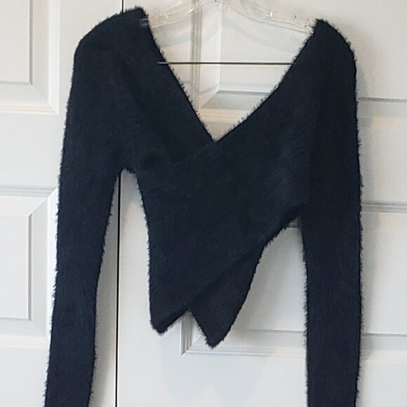 NWT: Elan Off the Shoulder Crisscross Sweater Size Small - Picture 4 of 8
